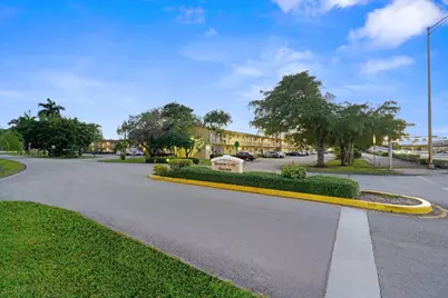 2880 NE 203rd Street #36, Miami, FL 33180 - Photo 24