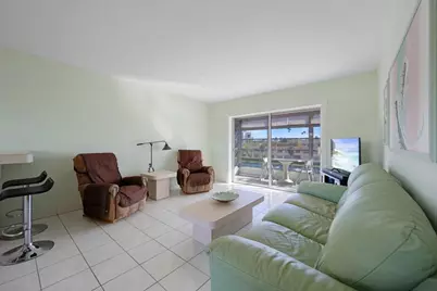 2880 NE 203rd Street #36, Miami, FL 33180 - Photo 4