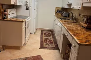 2057 Cambridge C, Deerfield Beach, FL 33442 - Photo 2