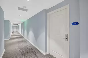 350 SE 2nd St, Fort Lauderdale, FL 33301 - Photo 2