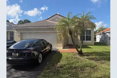 853 Sand Creek Circle, Weston, FL 33327 - Photo 2