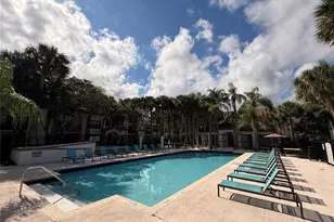 560 S S Park, Hollywood, FL 33021 - Photo 22