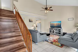 10240 NW 33rd Pl, Sunrise, FL 33351 - Photo 4