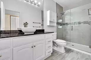 10240 NW 33rd Pl, Sunrise, FL 33351 - Photo 14