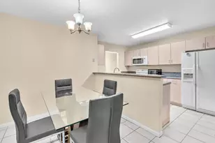 10240 NW 33rd Pl, Sunrise, FL 33351 - Photo 20
