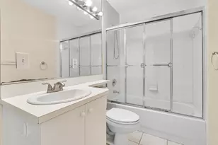 10240 NW 33rd Pl, Sunrise, FL 33351 - Photo 22