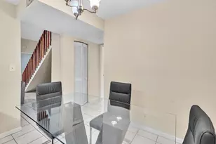 10240 NW 33rd Pl, Sunrise, FL 33351 - Photo 22