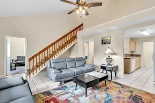 10240 NW 33rd Pl, Sunrise, FL 33351 - Photo 8