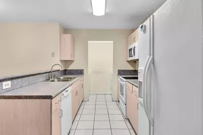 10240 NW 33rd Place, Sunrise, FL 33351 - Photo 26