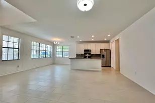 11679 SW 13th Ct, Pembroke Pines, FL 33025 - Photo 6