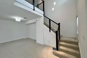 11679 SW 13th Ct, Pembroke Pines, FL 33025 - Photo 10