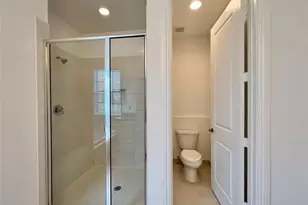 11679 SW 13th Ct, Pembroke Pines, FL 33025 - Photo 16