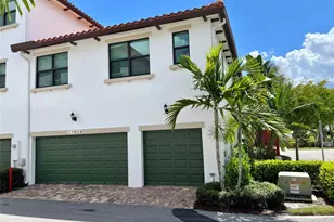 11679 SW 13th Ct, Pembroke Pines, FL 33025 - Photo 4