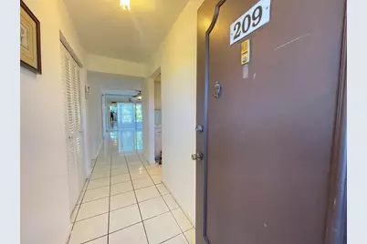 2900 NW 47th Terrace #209A, Lauderdale Lakes, FL 33313 - Photo 4