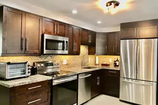 800 Cypress Grove Dr, Pompano Beach, FL 33069 - Photo 20