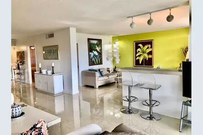 800 Cypress Grove Drive #204, Pompano Beach, FL 33069 - Photo 4