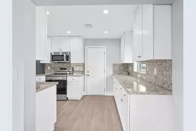 1620 NW 87th Terrace, Plantation, FL 33322 - Photo 16