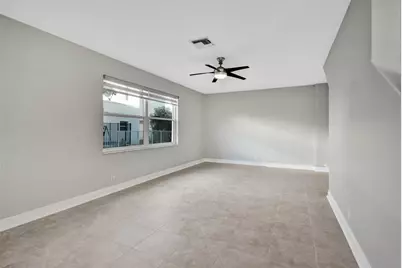 869 NW 127th Avenue, Coral Springs, FL 33071 - Photo 10