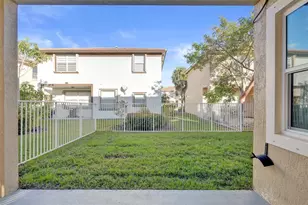 869 NW 127th Ave, Coral Springs, FL 33071 - Photo 34