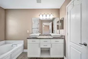 869 NW 127th Ave, Coral Springs, FL 33071 - Photo 20