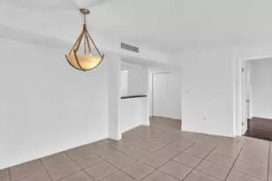 4255 N University Dr, Sunrise, FL 33351 - Photo 4