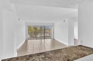 4255 N University Dr, Sunrise, FL 33351 - Photo 18