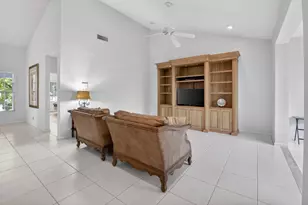 11586 Briarwood Cir, Boynton Beach, FL 33437 - Photo 14