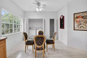11586 Briarwood Cir, Boynton Beach, FL 33437 - Photo 12