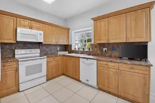 11586 Briarwood Cir, Boynton Beach, FL 33437 - Photo 10