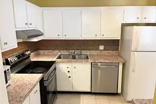 700 SE 2nd Ave, Deerfield Beach, FL 33441 - Photo 4