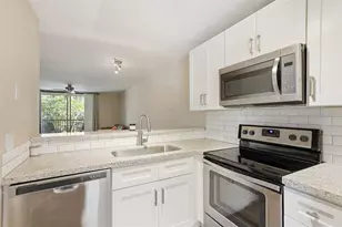 10551 W Broward Blvd, Plantation, FL 33324 - Photo 2