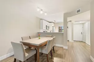10551 W Broward Blvd, Plantation, FL 33324 - Photo 8