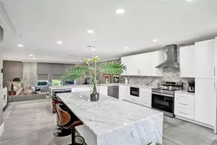 2706 NE 8th Ave, Wilton Manors, FL 33334 - Photo 16