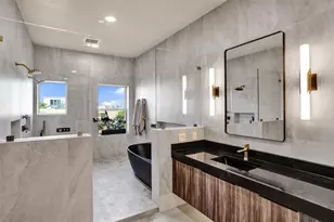 2706 NE 8th Ave, Wilton Manors, FL 33334 - Photo 36