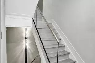 2706 NE 8th Ave, Wilton Manors, FL 33334 - Photo 24