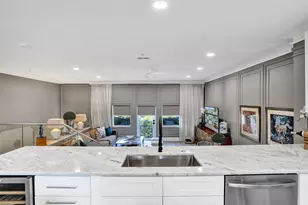 2706 NE 8th Ave, Wilton Manors, FL 33334 - Photo 20