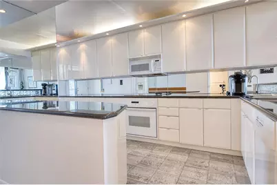 520 N Ocean Boulevard #13, Pompano Beach, FL 33062 - Photo 6