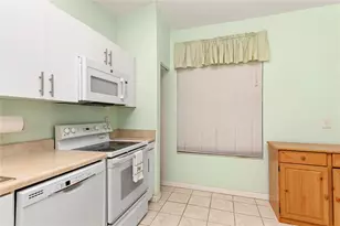 857 NW 133rd Ave, Pembroke Pines, FL 33028 - Photo 14