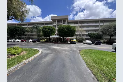 3850 Oaks Clubhouse Drive #403, Pompano Beach, FL 33069 - Photo 18