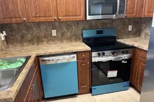 1209 Santa Catalina Ln, North Lauderdale, FL 33068 - Photo 8