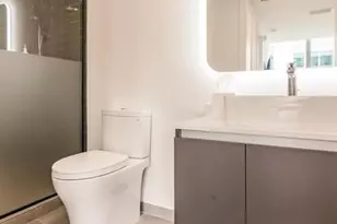 227 NE 2 Nd, Miami, FL 33132 - Photo 12