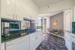 7100 Radice Ct, Lauderhill, FL 33319 - Photo 18