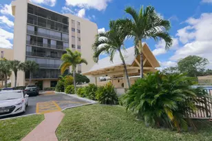 7100 Radice Ct, Lauderhill, FL 33319 - Photo 40
