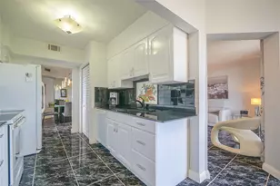 7100 Radice Ct, Lauderhill, FL 33319 - Photo 18