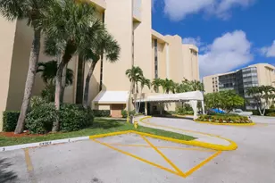 7100 Radice Ct, Lauderhill, FL 33319 - Photo 30