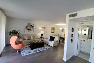 8930 S Hollybrook Blvd, Pembroke Pines, FL 33025 - Photo 6