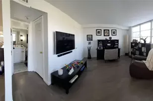 8930 S Hollybrook Blvd, Pembroke Pines, FL 33025 - Photo 8