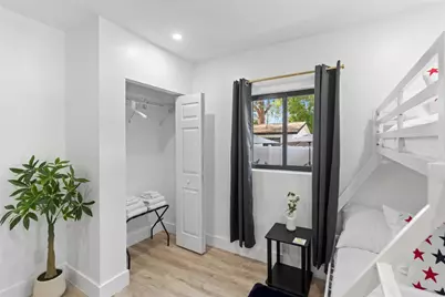 719 NE 36th Street, Oakland Park, FL 33334 - Photo 8