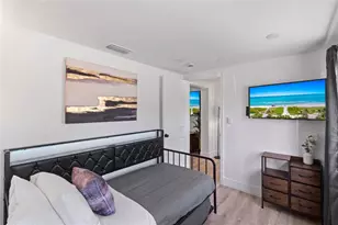 719 NE 36th St, Oakland Park, FL 33334 - Photo 44