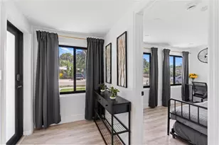 719 NE 36th St, Oakland Park, FL 33334 - Photo 12